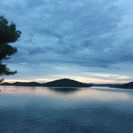 مبيت وإفطار Luka  Pansion Alen - Dugi Otok المظهر الخارجي الصورة