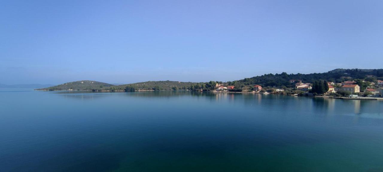 مبيت وإفطار Luka  Pansion Alen - Dugi Otok المظهر الخارجي الصورة