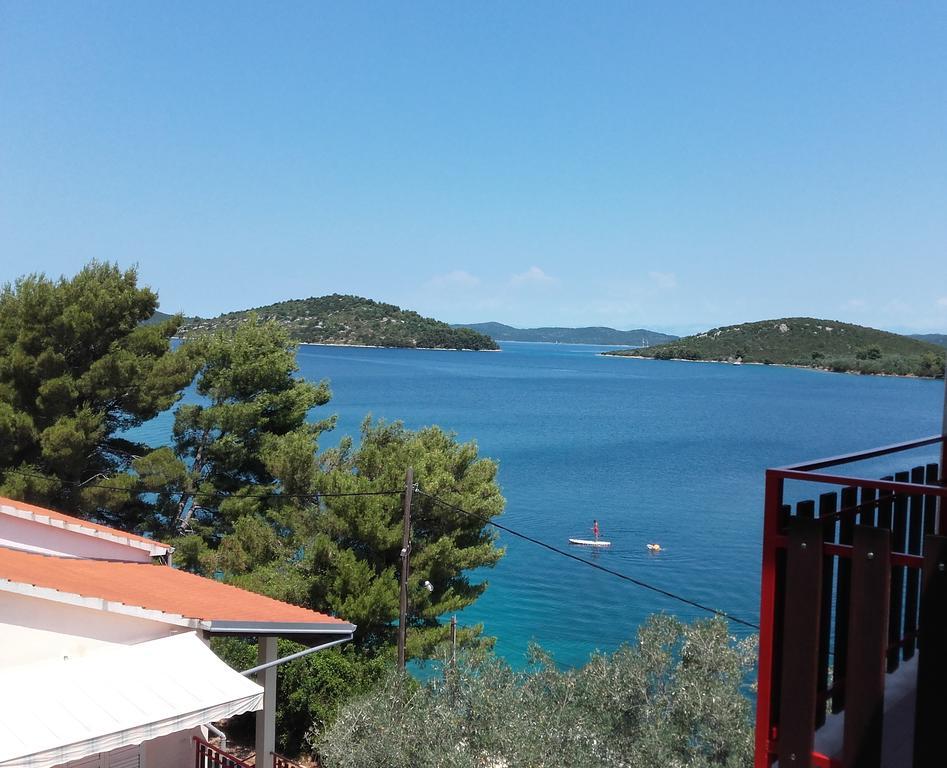 مبيت وإفطار Luka  Pansion Alen - Dugi Otok المظهر الخارجي الصورة
