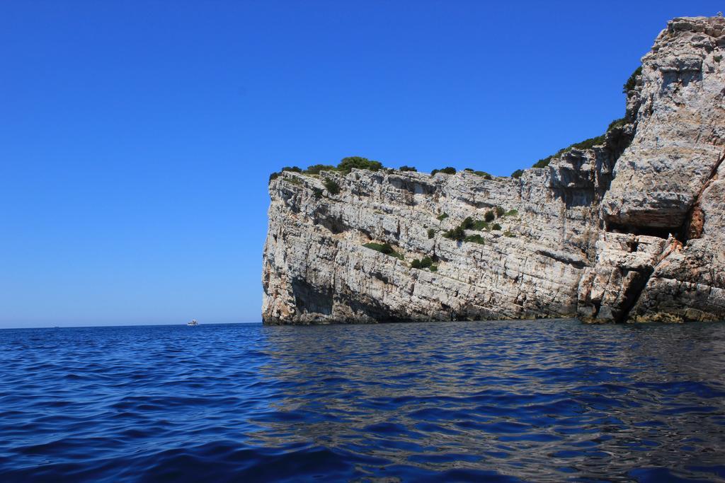 مبيت وإفطار Luka  Pansion Alen - Dugi Otok المظهر الخارجي الصورة